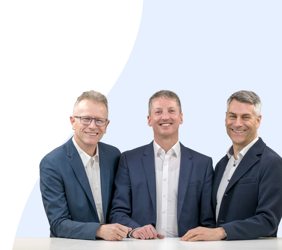 The Managing Directors of crossbase: On the left Albrecht Bosler, Head of Development, in the middle Thomas Kern, CEO and on the right Jochen Muffler, responsible for Marketing and Finance