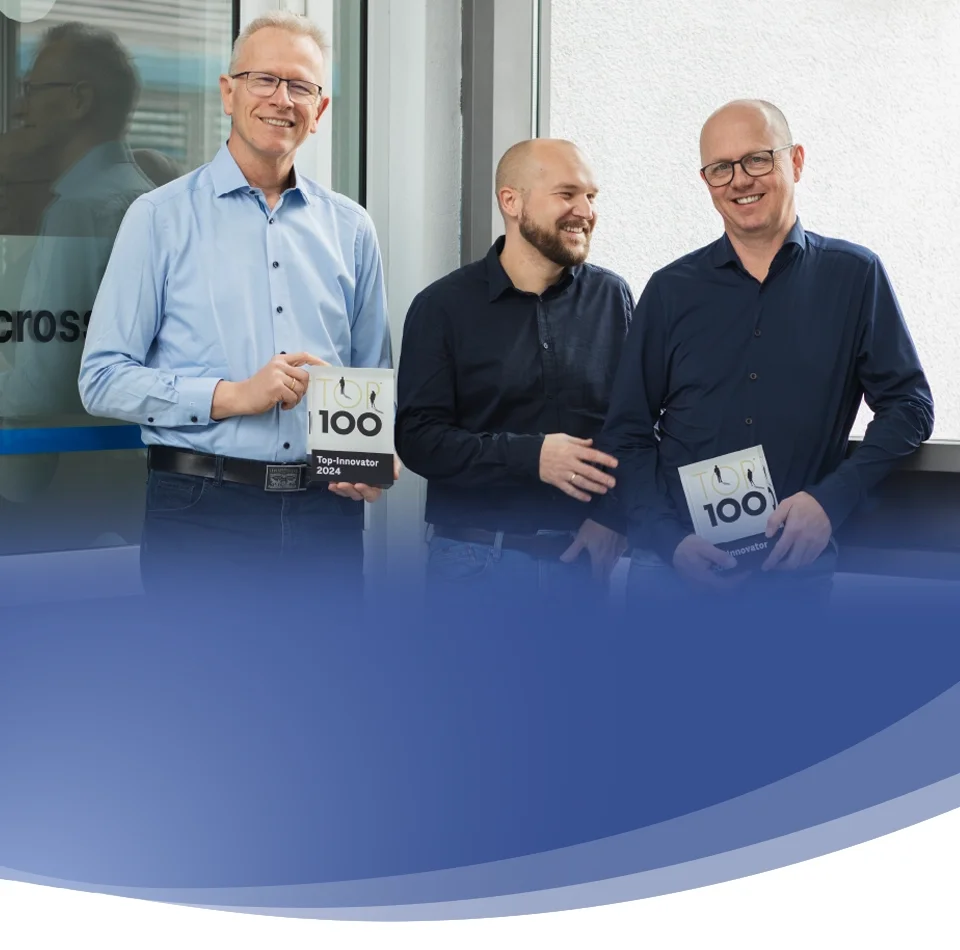 Albrecht Bosler, Thomas Kern, Ranga Yogeshwar et Michael Binder lors de la remise du prix TOP 100 à Mayence le 27 juin 2025.